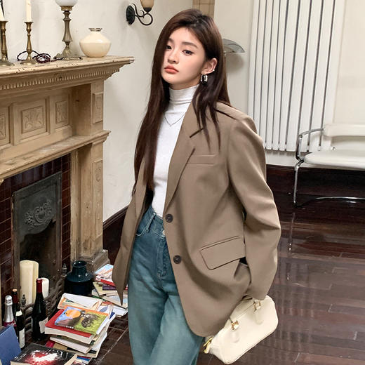 西遇复古经典西装外套女秋季新款经典时髦显瘦气质翻领外套SS141041 商品图4