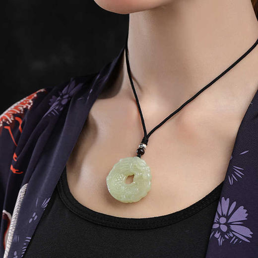 【经典】化龙腾飞玺晶级和田玉吊坠 商品图1