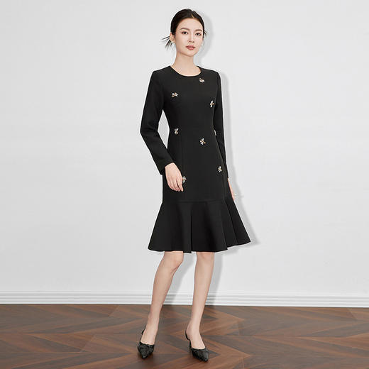 【高货】全新升级【铂金会员330/天猫439/差价109】(35828) 洛诗琳高级感手工钉钻连衣裙显瘦荷叶边长袖正式场合裙子 商品图3