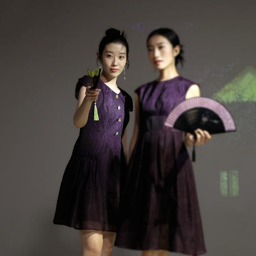 【伯妮斯茵】包袖中长款连衣裙 2S500018 商品图3