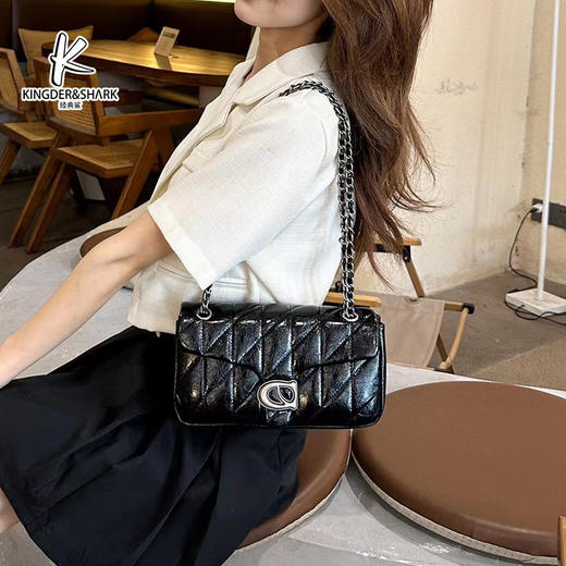 经典鲨2024年秋季新款时尚菱格纯色百搭单肩斜挎链条包KGB53-D395111 商品图0