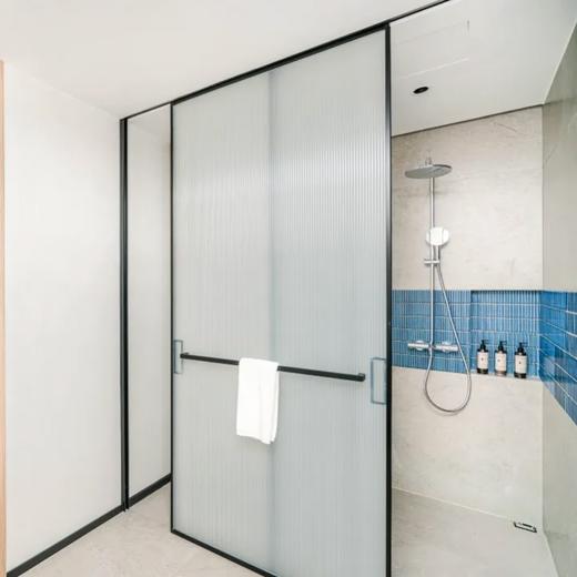 昆明滇池海埂公园海伟国际度假酒店￥1499元起/单人6晚，2人起订，可拆分双人3晚，旅居滇池海埂边的五钻酒店！近地铁站交通方便！ 商品图8