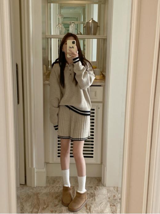 🌸【岚可可学院风polo领针织毛衣短裙两件套装】🌸1、宽松简洁的衣型上身格外显娇小，🎈🎈🎈自带显瘦滤镜和休闲温柔属性~ 💗 商品图1