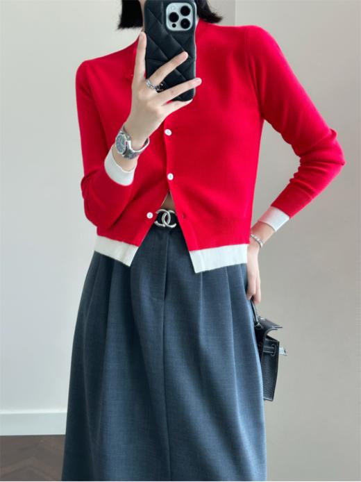 🍂【泰迪熊TEDDYBEAR】双层门襟撞色假两件针织外套1606款：✅整件成衣多针织法织造，♻️♻️双层门襟假两件设计 ✅工艺难度 商品图4