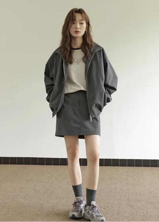 👍👍👍【 仟梓赫 ❤️爱心美式复古插肩袖打底衫】 ✅插肩袖+拼色，✨✨胸口的小爱心洋气值🦋+100❗❗❗ ✅手感柔软又不失挺括！ 商品图2