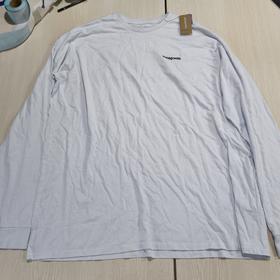 瑕疵Patagonia/巴塔 男士长袖圆领T恤