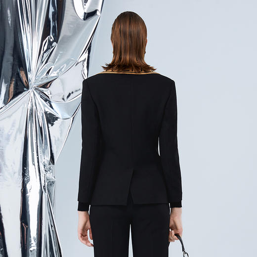 EITIE爱特爱冬季新款时尚百搭显瘦一粒扣外套女7603302 商品图4