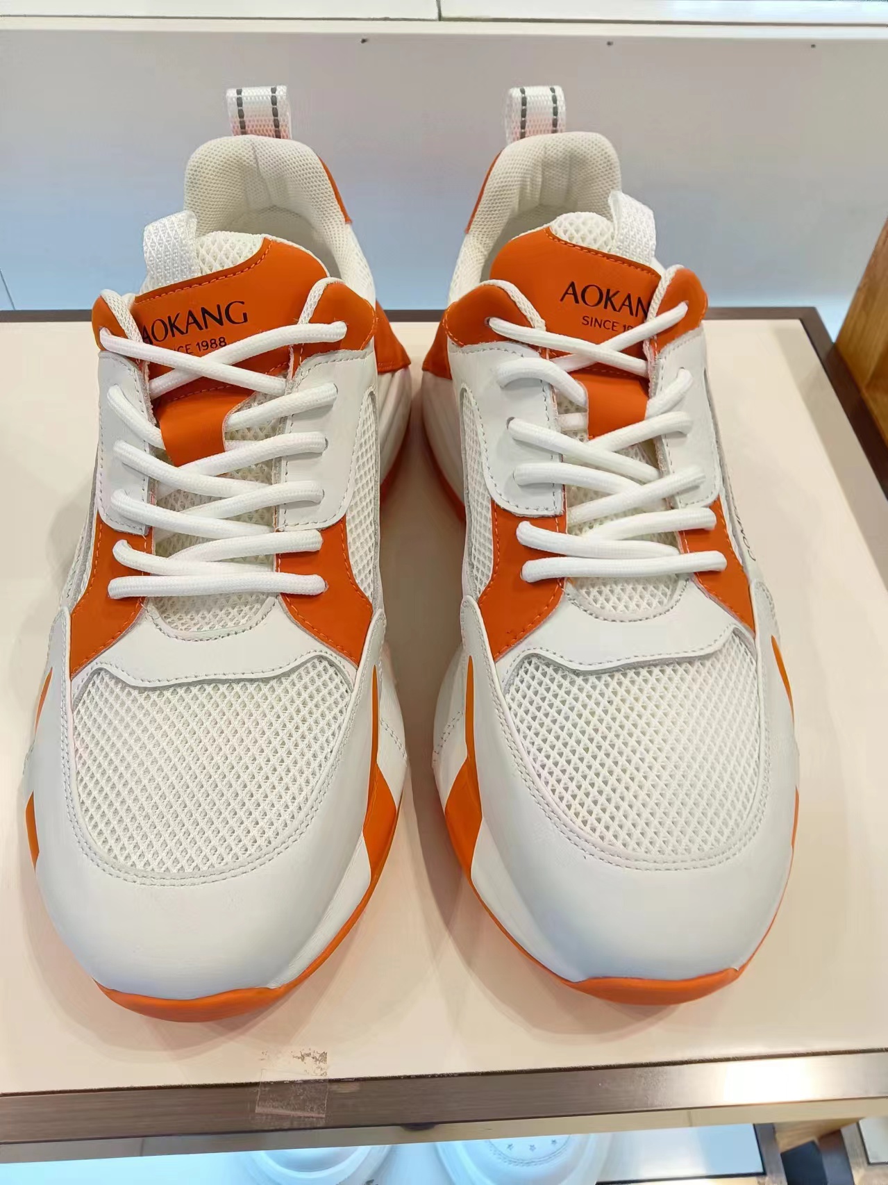 奥康货号：6241632008 尺码：38-44 价格：739