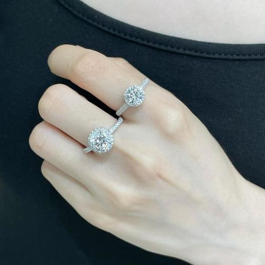 蒂芙尼大圆钻&小圆钻戒指（XTY） 商品图0