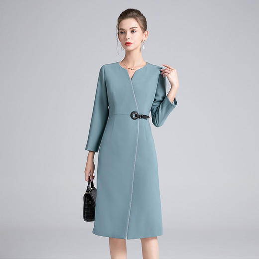 全新升级【铂金会员413/天猫559/差价146】(12519) 洛诗琳气质优雅开口V领连衣裙2024秋季设计感通勤职业裙 商品图2