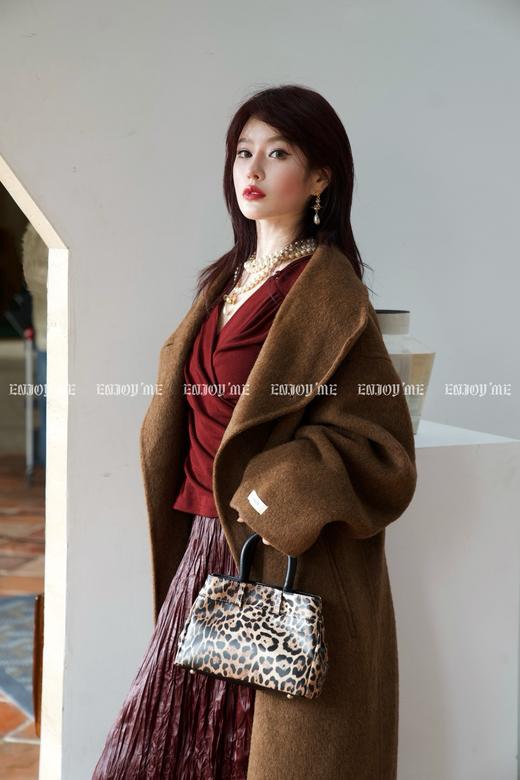 【门店同款】ENJOY秋季时光回廊V领褶皱修身上衣 159506193 商品图1