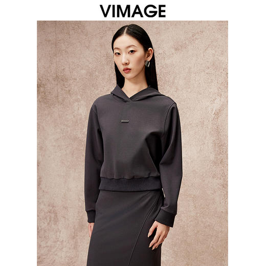VIMAGE纬漫纪秋季新款时尚显瘦百搭纯色简约休闲宽松连帽卫衣V2213824 商品图3