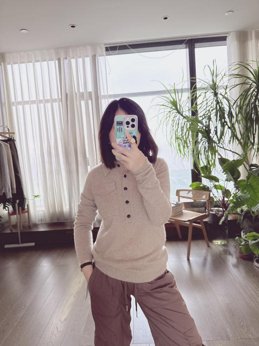 【必入单品】噢蜜ooomeooo口袋款羊绒衫 商品图1