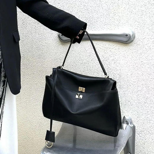 B款时尚包包 | 头层牛皮！同款，松弛感、高级感轻松拿捏 商品图6