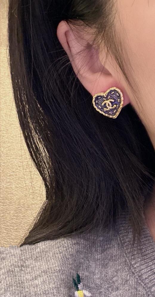 香奈儿24春夏*香小号仿牛仔爱心耳钉（XTY） 商品图8