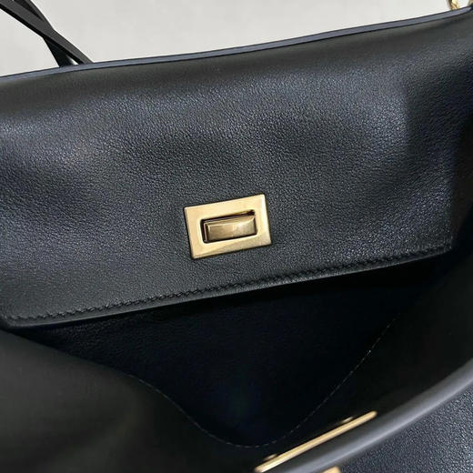 B款时尚包包 | 头层牛皮！同款，松弛感、高级感轻松拿捏 商品图4