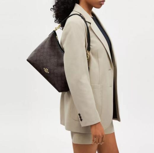 COACH蔻驰 Laurel 31 通勤大容量可拆卸肩带标志性涂层帆布和光滑皮革 流浪包腋下包单肩斜挎手提包（CB） 商品图2