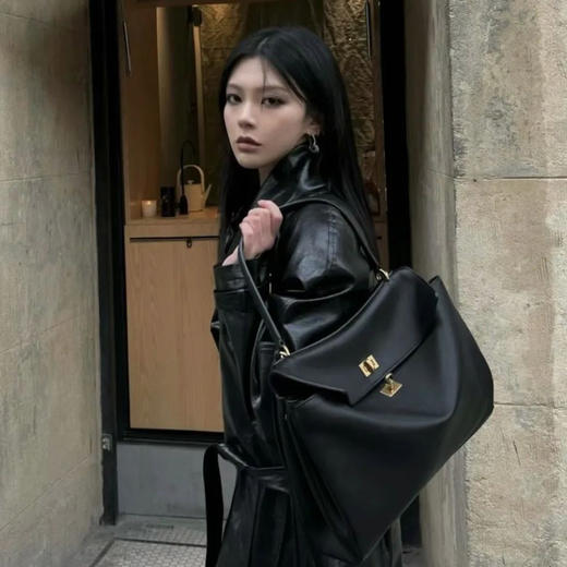 B款时尚包包 | 头层牛皮！同款，松弛感、高级感轻松拿捏 商品图1