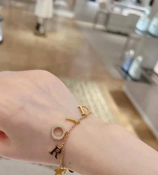 迪奥字母蜜蜂星星手链（XJ） 商品图5
