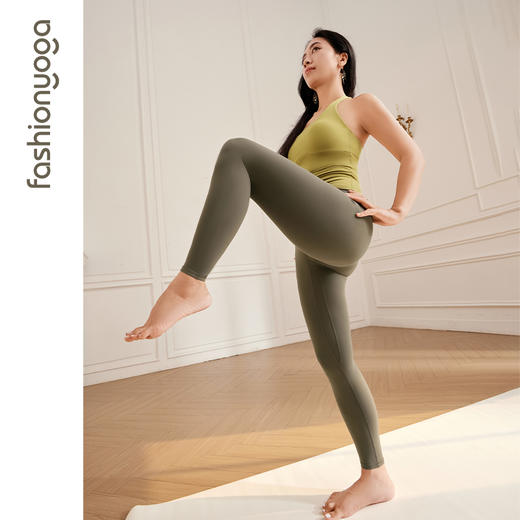 【特卖不退换】FC11230凡圣瑜伽运动背心女夏裸感弹力紧身吊带文胸防震健身上衣 商品图10