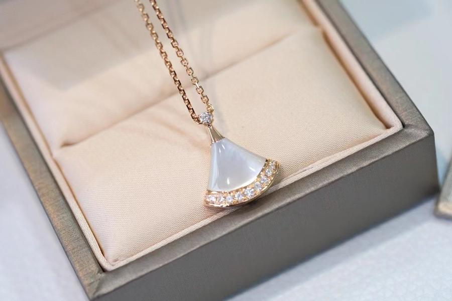 宝格丽diva'sdream玫瑰金白贝母小号扇子项链（XTY）