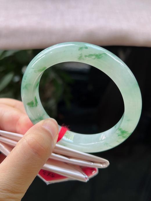 56圈口翡翠手镯 商品图3