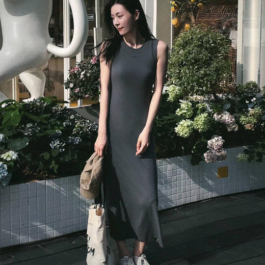 【顺丰包邮】34040 洛诗琳高货气质无袖显瘦小字母休闲背心连衣裙253 商品图0