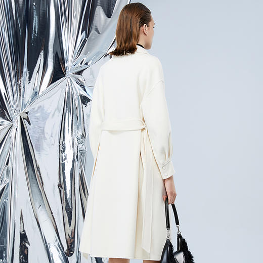 EITIE爱特爱冬季款简约大方纯色百搭毛呢大衣外套7614310 商品图4