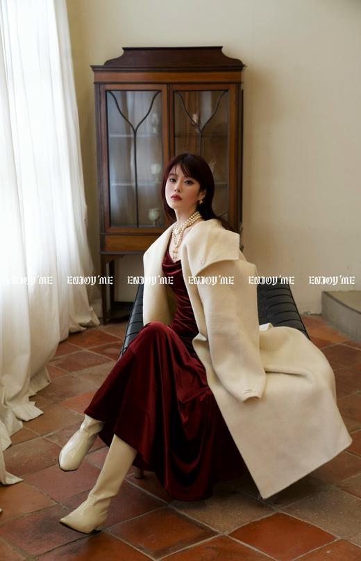 【门店同款】ENJOY秋季时光回廊静奢绒面吊带裙 159396721 商品图5