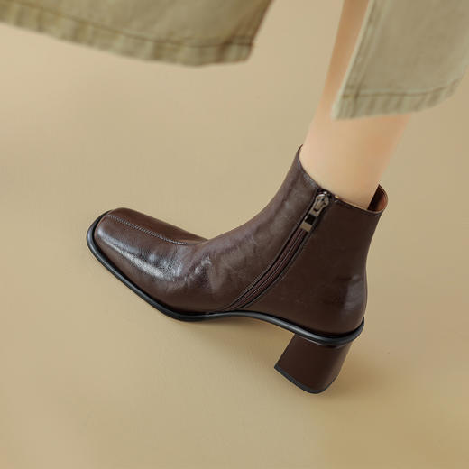 阿么手工女鞋复古高级感气质短靴2024秋冬新款时装靴优雅百搭6CM 商品图2