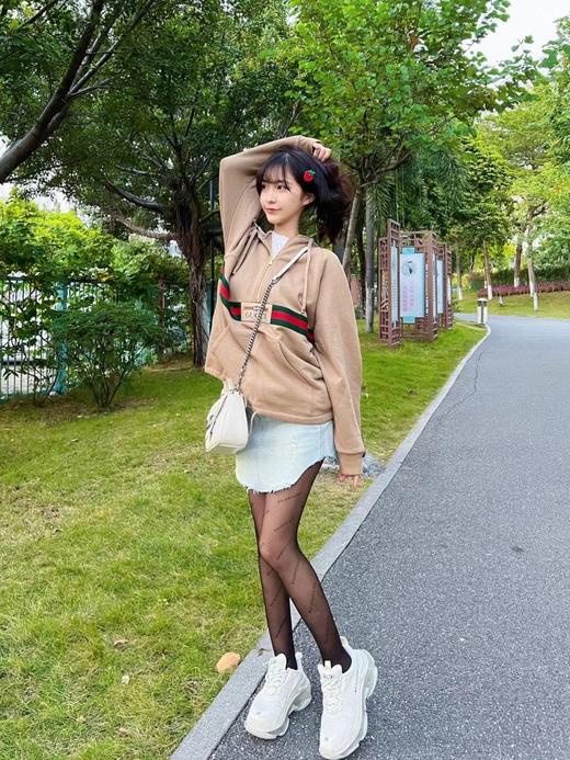 Balenciaga巴黎世家 Triple S 透明鞋底 防滑耐磨 低帮 老爹鞋 （HC） 商品图11