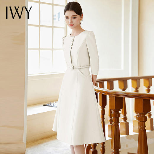 IWY/米白色上班族通勤连衣裙秋装女圆领西装裙七分袖职业装工作服单件Q1173 商品图3