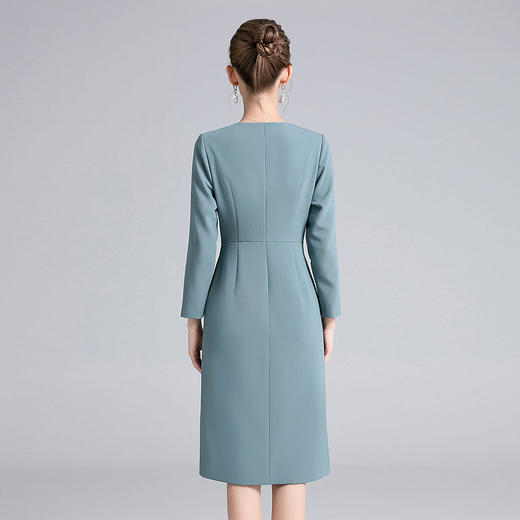 全新升级【铂金会员413/天猫559/差价146】(12519) 洛诗琳气质优雅开口V领连衣裙2024秋季设计感通勤职业裙 商品图4