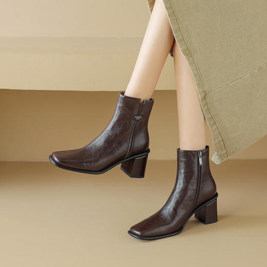 阿么手工女鞋复古高级感气质短靴2024秋冬新款时装靴优雅百搭6CM 商品图3