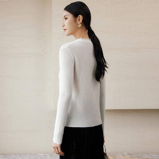 玳莎100%羊绒针织开衫女冬季新款剪毛设计感V领上衣毛衣外套  ED33302 商品图3