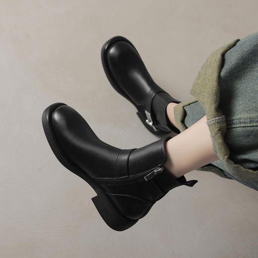 阿么手工女鞋百搭短筒显瘦黑色牛皮短靴女2024新款秋冬时尚3.5CM 商品图4