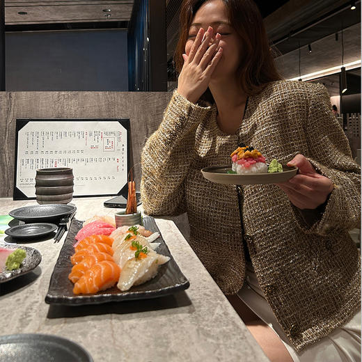 【顺丰包邮】33752 洛诗琳气质复古小香风外套2024轻奢短款外套220056 商品图2