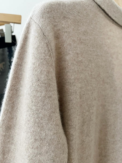 【必入单品】噢蜜ooomeooo口袋款羊绒衫 商品图10