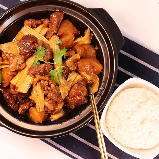 紫光园筋头巴脑，10袋组合，百年京味，世代传承，精选草原牛肉牛筋，多味香辛料精心调配腌制，香浓软糯，口感丰富，炖着吃，做火锅，吃法多样，肉质酥烂有嚼劲，大块牛肉牛筋，好吃解馋M 商品图3