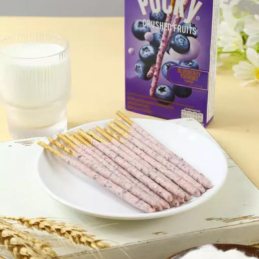 泰国格力高草莓桃子酸奶风味涂层饼干38g 商品图2