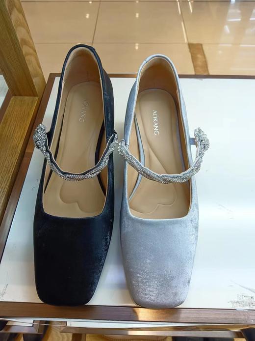 奥康 货号：1242211048 尺码：35-39 价格394 商品图0