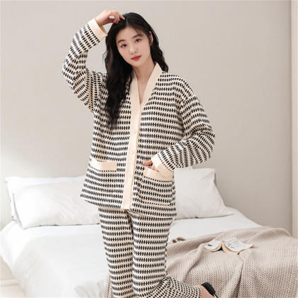 康妮雅女式长袖长裤开襟套装 商品图2