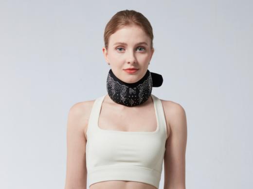 🦋【NSN护颈脖套】🦋 ✅透气性面料，❤️裸感体验久带不闷 ✅V式防低头设计，✨✨✨均衡释放头颈压力 ✅软硬适中🌸不易变形， 商品图3