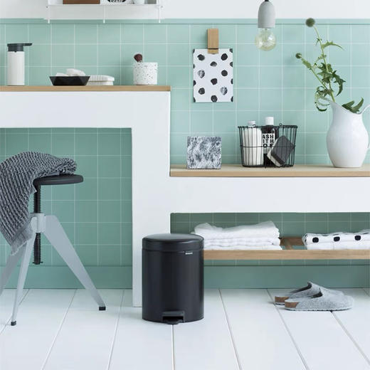 brabantia柏宾士脚踏垃圾桶5L进口卫生间厕所卧室高颜值小卫生桶 商品图3