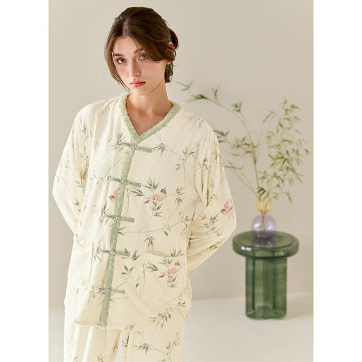 芬腾女士睡衣海岛绒秋冬加厚长袖保暖套装新中式珊瑚绒加绒家居服 商品图2