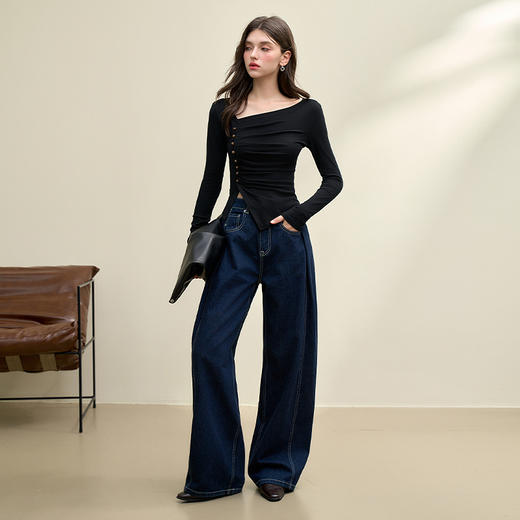 复古设计感金属装饰扣T恤女早春压褶收腰不规则下摆上衣V0042855 商品图1