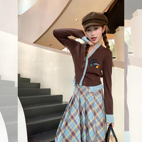 <曾小咸推荐>学院风假两件毛织开衫格子半裙