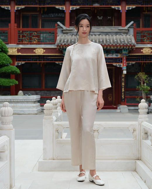 皇锦真丝提花缎七分袖分身家居服套装-花影HJ21501 商品图1