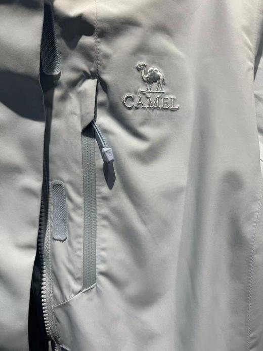骆驼户外三合一冲锋衣秋冬女款登山服 商品图3