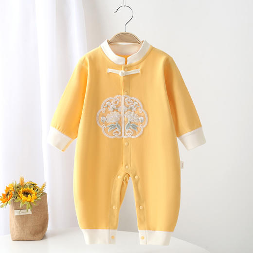 【宝宝穿着舒适，妈妈买着放心，亲肤舒适贴身】春秋季新款新中式婴幼儿连体衣 新生儿无骨哈衣 宝宝中国风长袖爬服四季款-QQ 商品图7